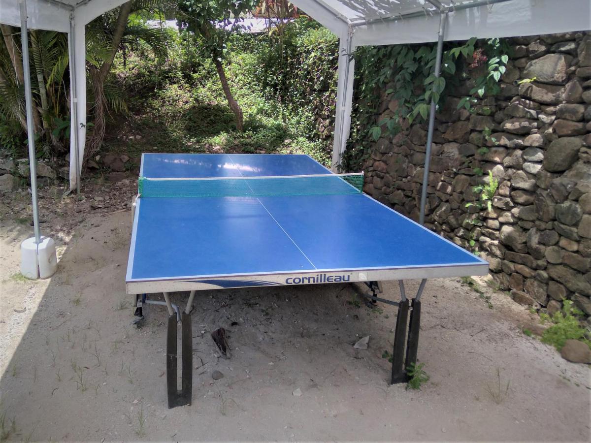 Atiha Fare Arana Moorea Guesthouse מראה חיצוני תמונה