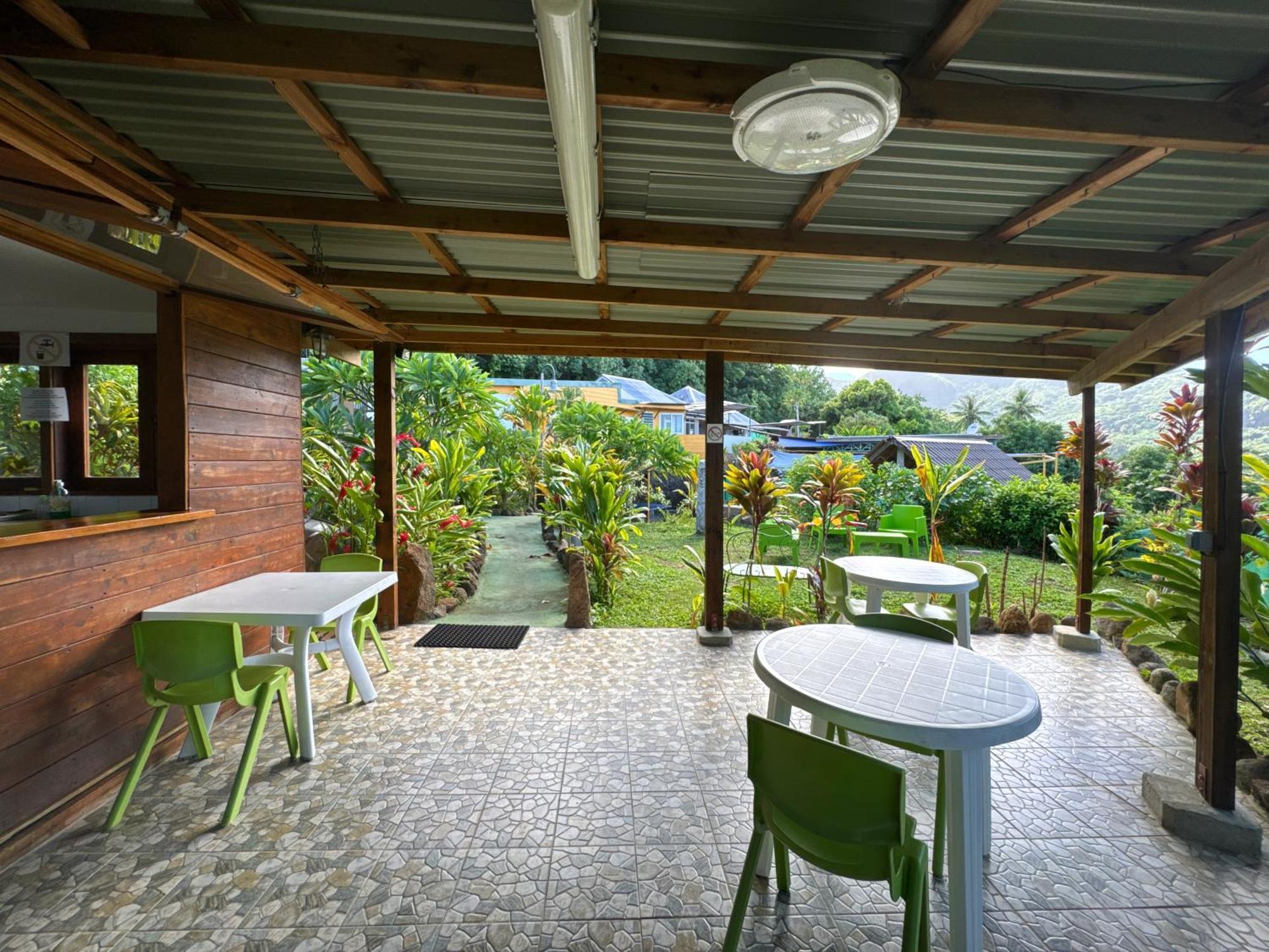 Atiha Fare Arana Moorea Guesthouse מראה חיצוני תמונה