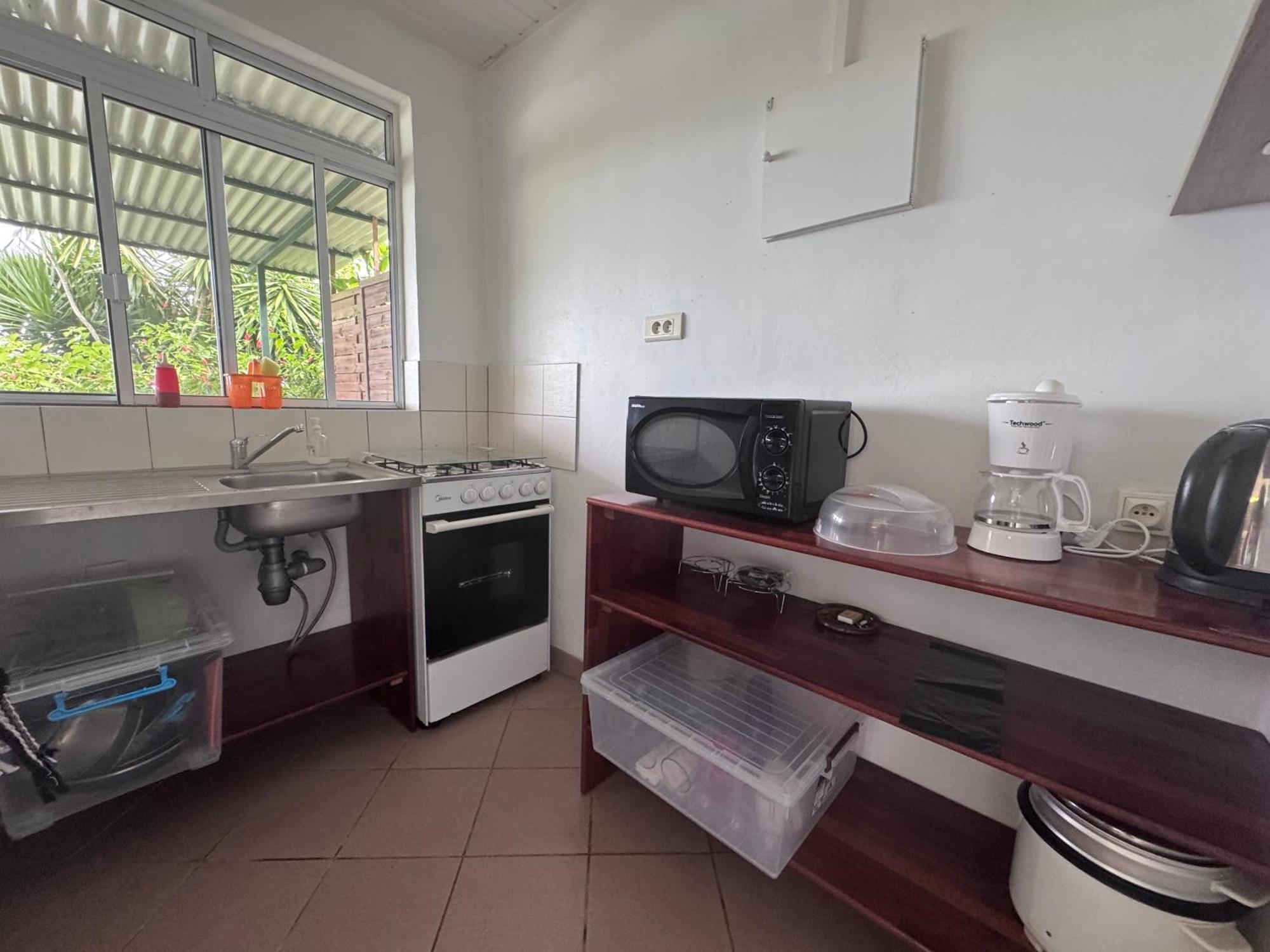 Atiha Fare Arana Moorea Guesthouse חדר תמונה