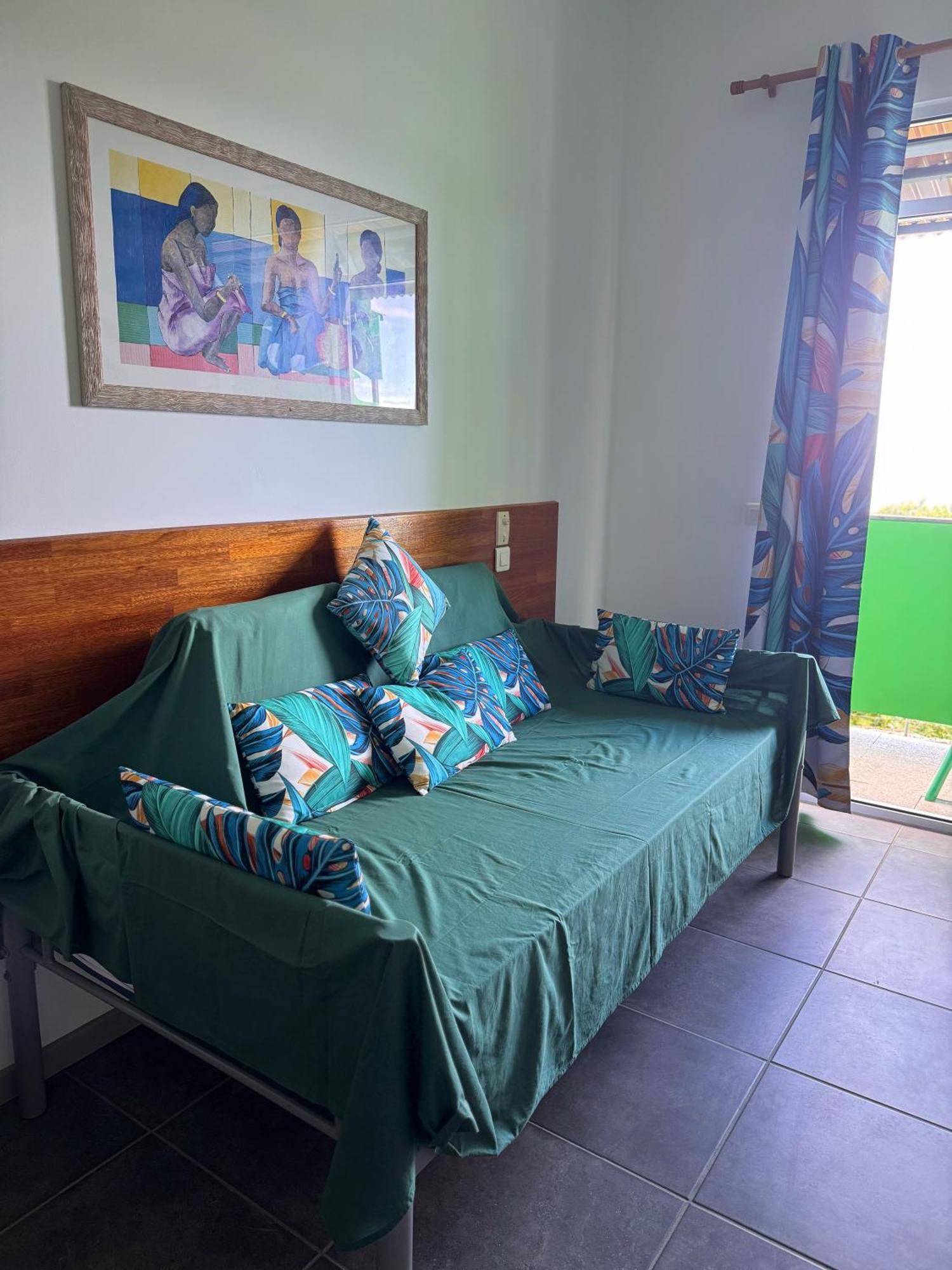 Atiha Fare Arana Moorea Guesthouse מראה חיצוני תמונה